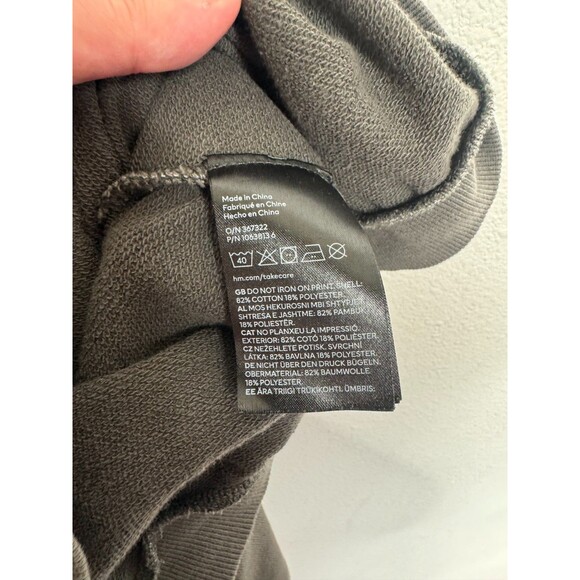 H&M Kids 5T E.T. Extraterrestrial Sweatshirt Dark Grey Oversized Crewneck - Picture 12 of 12